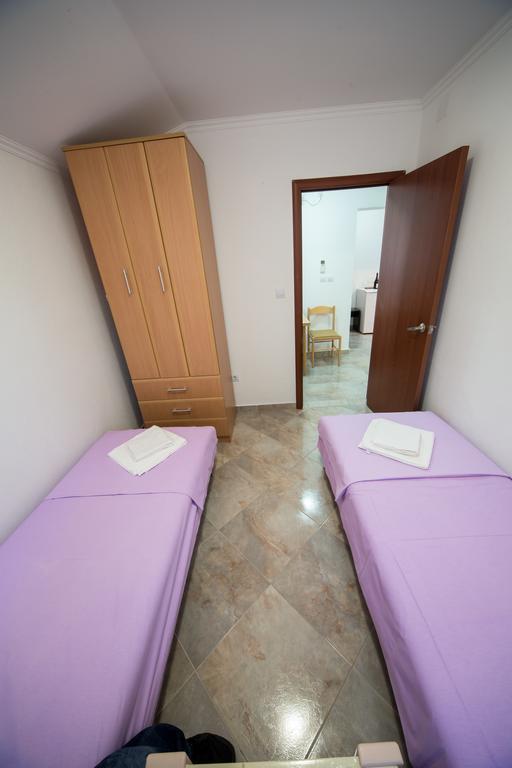 Apartments Pavicevic تيفات الغرفة الصورة