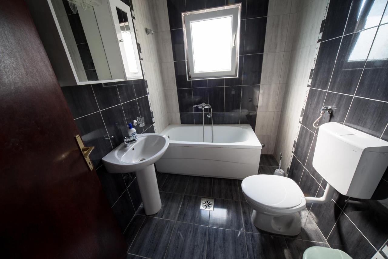 Apartments Pavicevic تيفات الغرفة الصورة